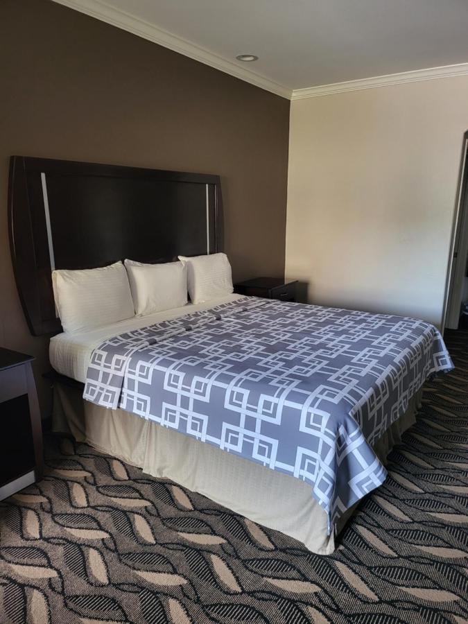 Palace Inn Sam Houston Race Park West Road Extérieur photo