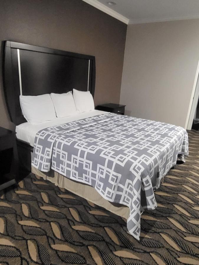 Palace Inn Sam Houston Race Park West Road Extérieur photo