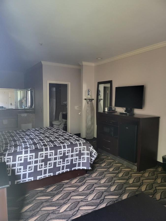 Palace Inn Sam Houston Race Park West Road Extérieur photo