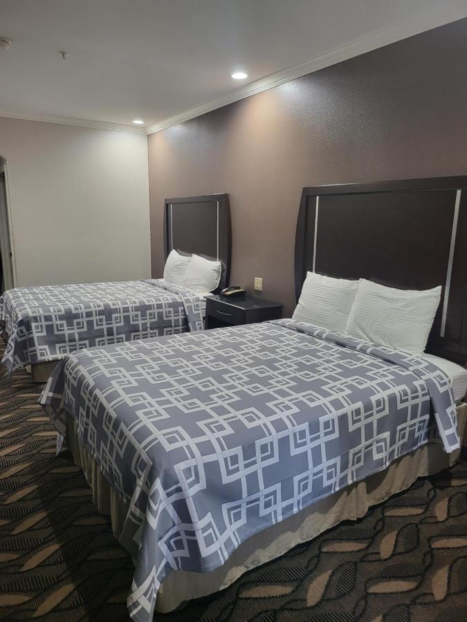Palace Inn Sam Houston Race Park West Road Extérieur photo